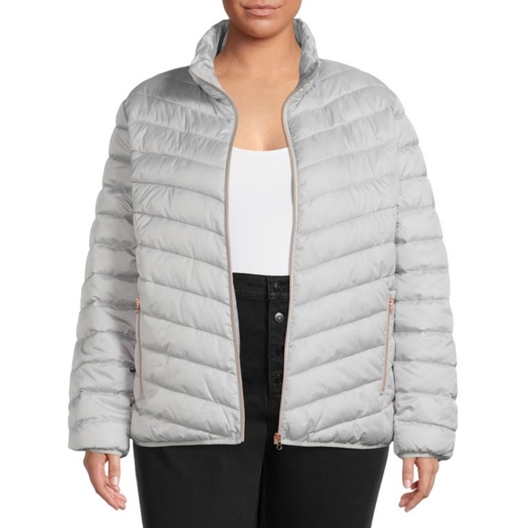 women's plus size packable puffer jacket